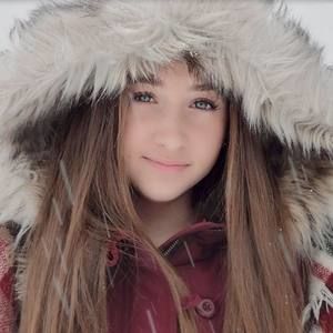 Meet your Posher, Caroline